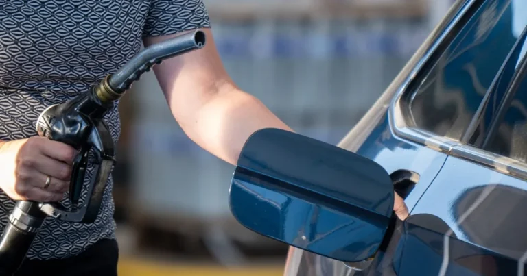 GPL, tot mai avantajos după scumpirea carburanților. Cât economisești la 50 de litri GPL, tot mai avantajos după scumpirea carburanților. Cât economisești la 50 de litri