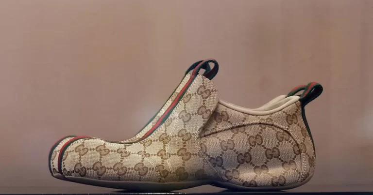 Gucci renunță la „Made in Italy”: pantofi sport de lux de 800 €, făcuți în China