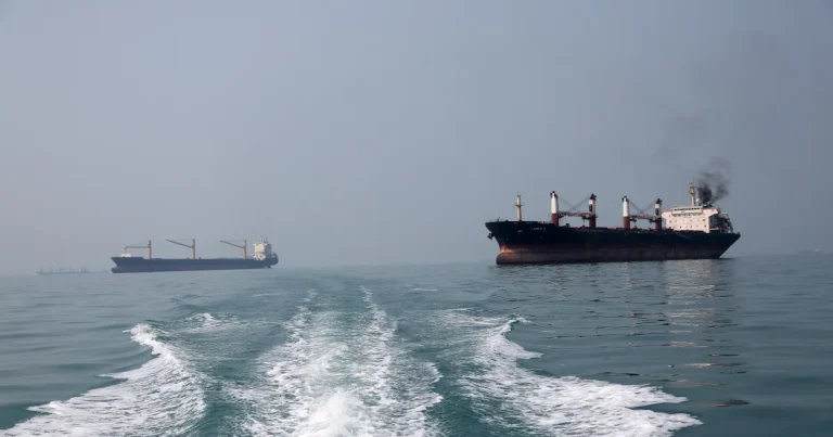 Iran anunță condițiile pentru redeschiderea Strâmtorii Ormuz Iran anunță condițiile pentru redeschiderea Strâmtorii Ormuz