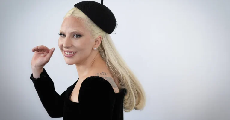 Lady Gaga, prima apariție cu bebelușul. Ea și Michael Polansky, proaspăt părinți Lady Gaga, prima apariție cu bebelușul. Ea și Michael Polansky, proaspăt părinți