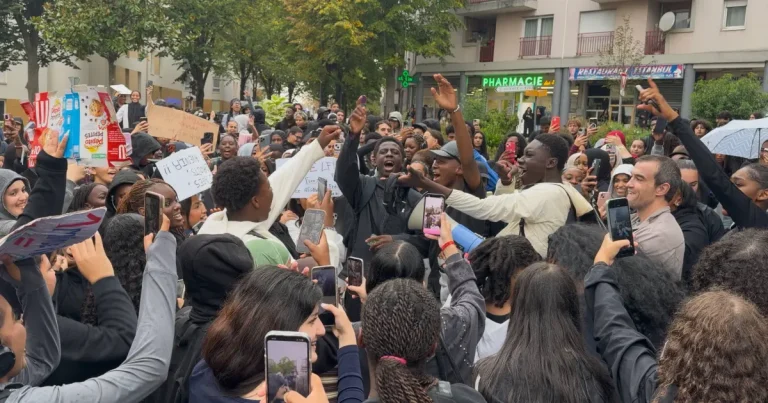 Proteste elevilor în Franța: 164 arestări și avertismente privind violențele