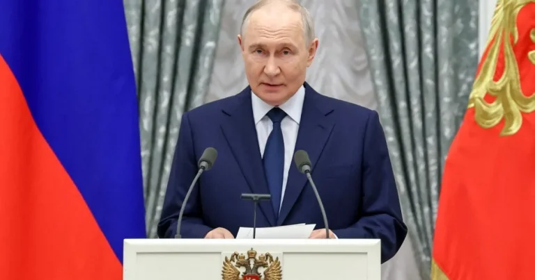 Putin inaugurează Duma cu ordin de război și buget de 600 mld. USD Putin inaugurează Duma cu ordin de război și buget de 600 mld. USD