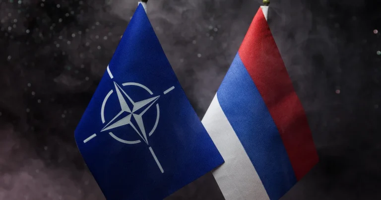 Rusia avertizează NATO că poate folosi arme nucleare pentru Kaliningrad Rusia avertizează NATO că poate folosi arme nucleare pentru Kaliningrad