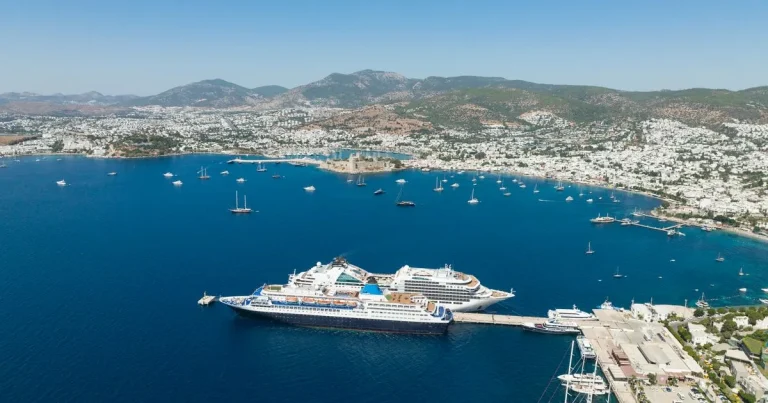 Secretul din Bodrum care îi face pe turiști să revină. Locurile ascunse ale localnicilor Secretul din Bodrum care îi face pe turiști să revină. Locurile ascunse ale localnicilor