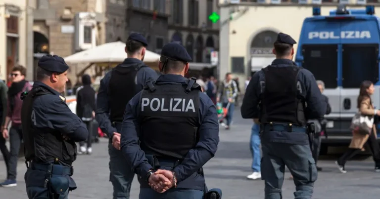 Trapper moldovean expulzat din Italia pentru blocarea autostrăzii lângă Milano Trapper moldovean expulzat din Italia pentru blocarea autostrăzii lângă Milano