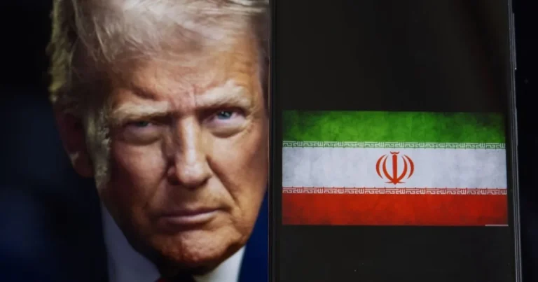 Trump respinge oferta de pace a Iranului care ar fi redeschis Strâmtoarea Ormuz