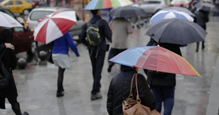 Vremea azi, 13 septembrie 2026. Temperaturi în scădere și ploi în est, sud-est și centru Vremea azi, 13 septembrie 2026. Temperaturi în scădere și ploi în est, sud-est și centru