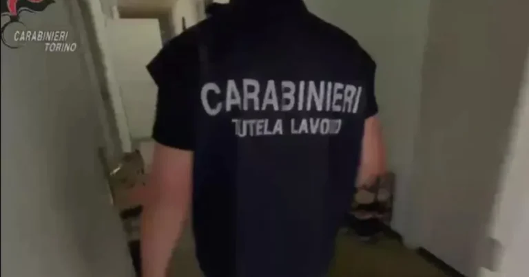 21 de camere folosite ilegal ca dormitoare, descoperite într-un restaurant din Italia 21 de camere folosite ilegal ca dormitoare, descoperite într-un restaurant din Italia