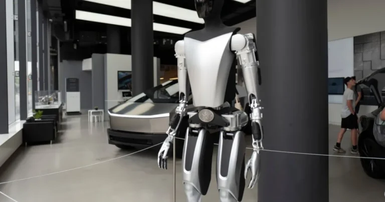 Adolescentă de 16 ani hărțuită sexual de un robot în Germania Adolescentă de 16 ani hărțuită sexual de un robot în Germania
