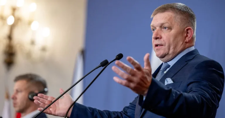 Alegeri regionale și locale în Slovacia, test pentru populistul de stânga Robert Fico Alegeri regionale și locale în Slovacia, test pentru populistul de stânga Robert Fico