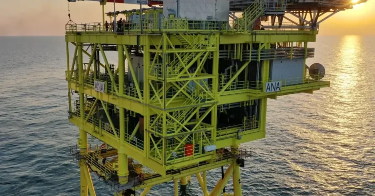 Americanii vând cel mai mare producător offshore de gaze din România