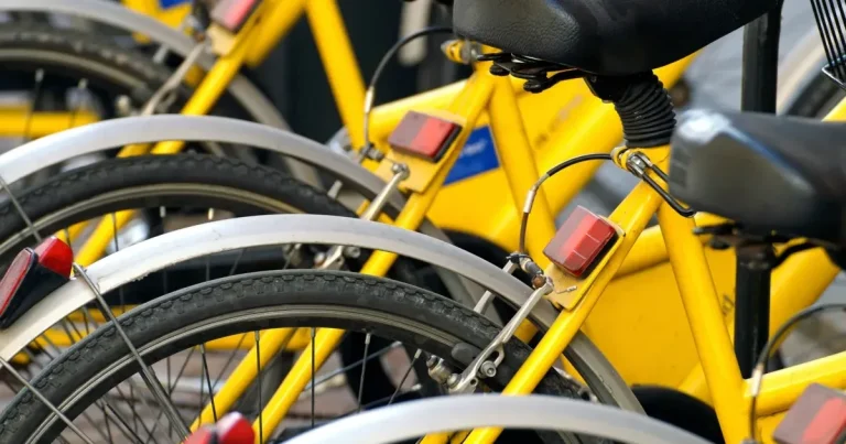 Ancheta privind parcările de biciclete din Bacău ajunge în atenția procurorilor