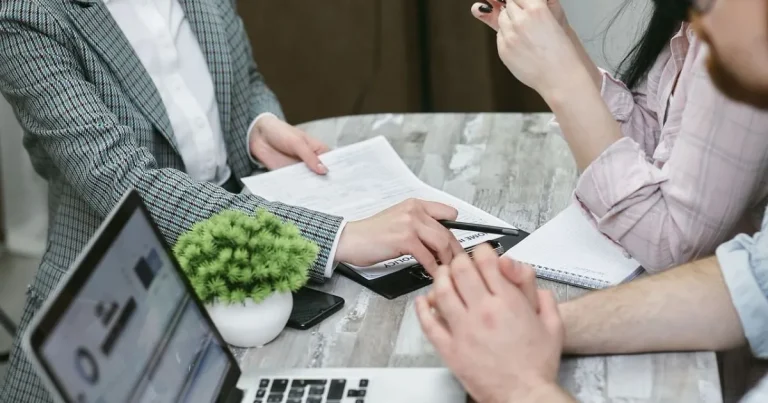 Asigurări simple: casă, viață și sănătate