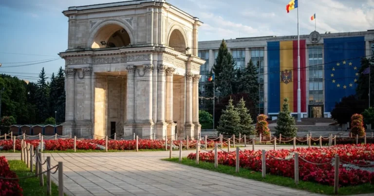 Atac cibernetic major în Moldova. Date personale a 750.000 de cetățeni, posibil furate