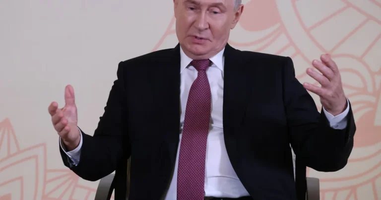 Atac cu drone ucrainene asupra Moscovei. Putin aproape blocat, aeroporturi închise Atac cu drone ucrainene asupra Moscovei. Putin aproape blocat, aeroporturi închise