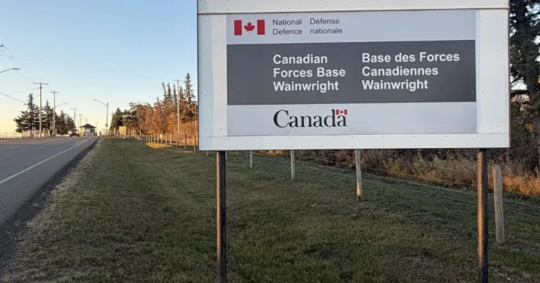 Cel puțin șapte morți în incendiul de la baza militară Wainwright din Canada Cel puțin șapte morți în incendiul de la baza militară Wainwright din Canada
