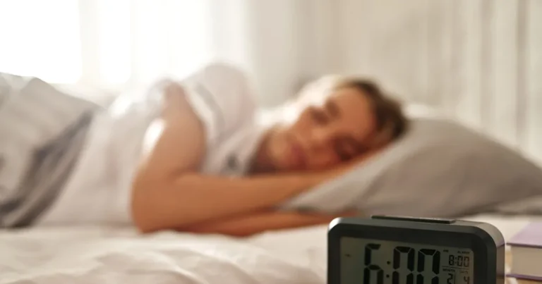 De ce ne trezim uneori cu câteva minute înainte de alarmă. Explicația puțin cunoscută De ce ne trezim uneori cu câteva minute înainte de alarmă. Explicația puțin cunoscută
