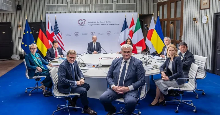G7 eliberează 100 de milioane de barili din rezervele strategice G7 eliberează 100 de milioane de barili din rezervele strategice