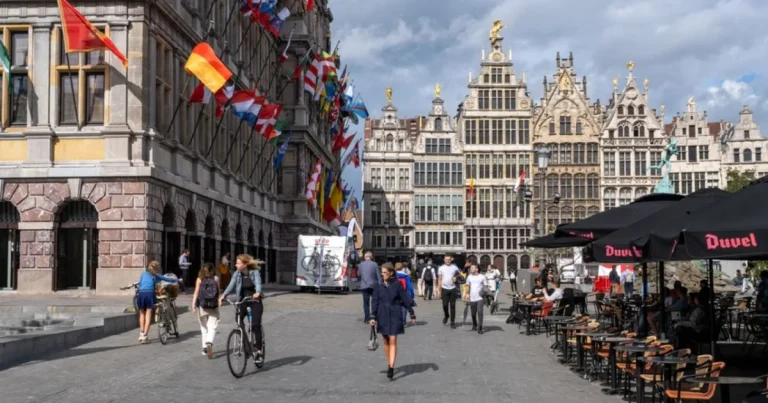Greve în Belgia: avertisment pentru românii cu zboruri și transport afectate Greve în Belgia: avertisment pentru românii cu zboruri și transport afectate