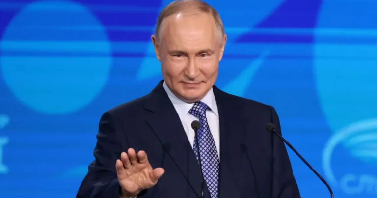 Invitat special din UE la aniversarea lui Vladimir Putin, cu legături strânse cu Rusia Invitat special din UE la aniversarea lui Vladimir Putin, cu legături strânse cu Rusia