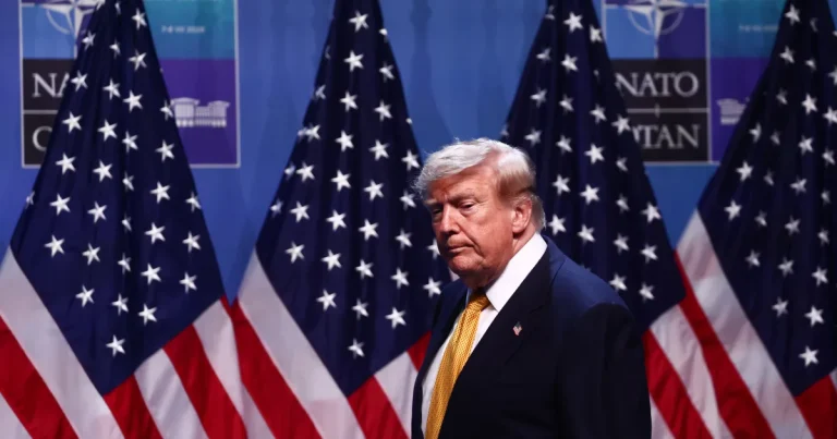 Justiția SUA respinge cererea lui Trump de anulare a 20.000 de voturi prin corespondență Justiția SUA respinge cererea lui Trump de anulare a 20.000 de voturi prin corespondență