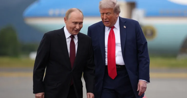 Kremlin: Rusia exportă petrol în SUA. Ce spune Putin despre discuția cu Trump Kremlin: Rusia exportă petrol în SUA. Ce spune Putin despre discuția cu Trump