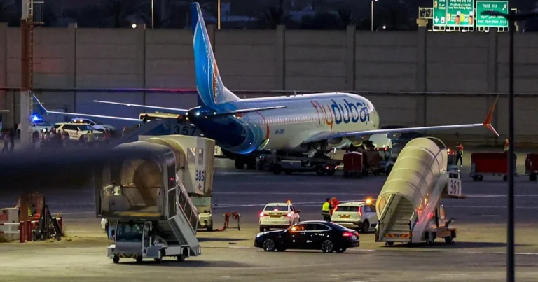 Noi detalii despre copilotul FlyDubai. Unde plănuia, de fapt, să prăbușească avionul Noi detalii despre copilotul FlyDubai. Unde plănuia, de fapt, să prăbușească avionul