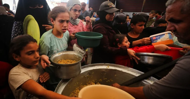 ONU reduce ajutoarele pentru 500.000 de palestinieni din Gaza din lipsă de fonduri ONU reduce ajutoarele pentru 500.000 de palestinieni din Gaza din lipsă de fonduri