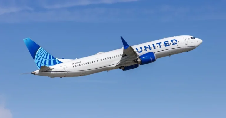 Pasageră blocată în toaleta avionului. Pilotul a cerut aterizare de urgență Pasageră blocată în toaleta avionului. Pilotul a cerut aterizare de urgență