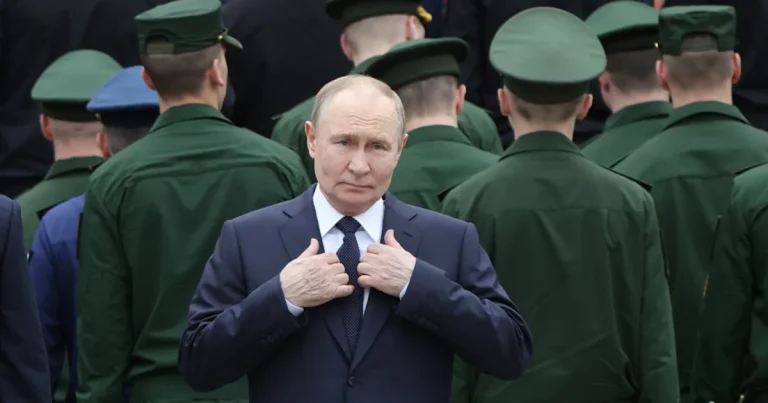 Putin reduce cheltuielile sociale pentru armată. Bugetul Rusiei pe 2027 Putin reduce cheltuielile sociale pentru armată. Bugetul Rusiei pe 2027