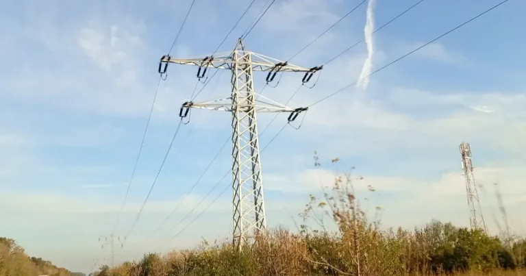 România importă ziua un sfert din energia necesară. Alarmă înainte de iarnă România importă ziua un sfert din energia necesară. Alarmă înainte de iarnă