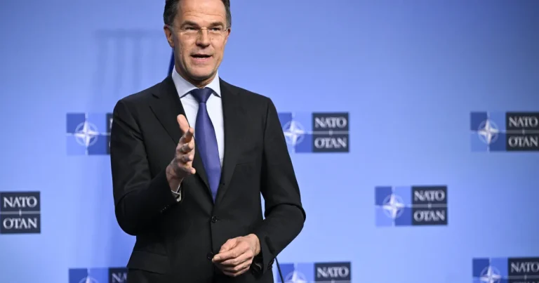 Rutte îndeamnă NATO să sprijine mai mult Ucraina: Rușii adoră să ne vadă slabi Rutte îndeamnă NATO să sprijine mai mult Ucraina: Rușii adoră să ne vadă slabi