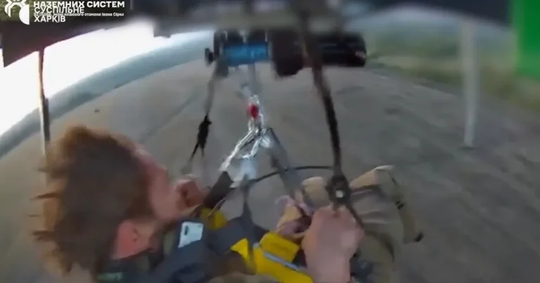 Soldatul ucrainean salvat cu o dronă după 491 de zile și-a amputat singur piciorul