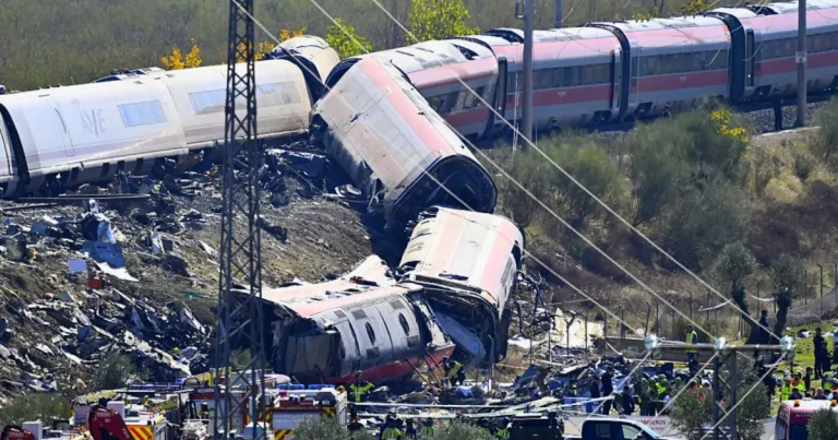 Spania: trei zile de doliu după cel mai grav accident feroviar din 13 ani
