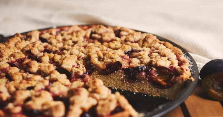 Streusel cu prune: desertul german perfect, doar 7 ingrediente Streusel cu prune: desertul german perfect, doar 7 ingrediente