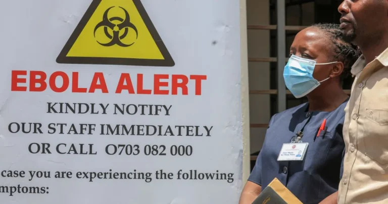 SUA impun noi reguli de călătorie anti-Ebola, valabile și pentru români