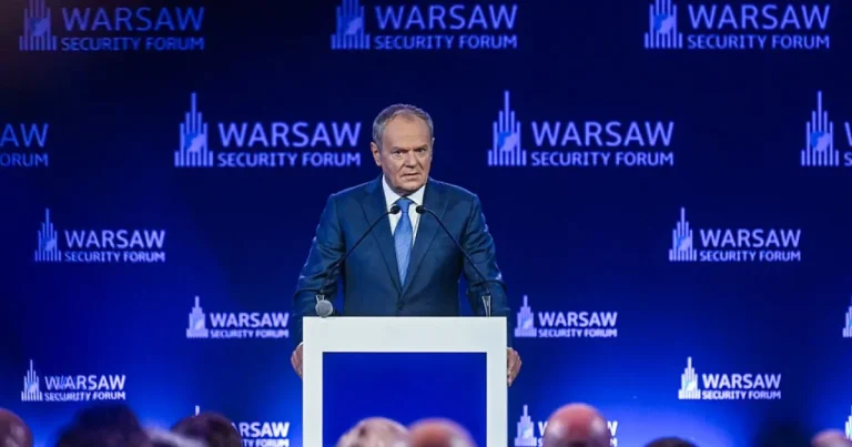 Tusk cere Occidentului fermitate sporită față de Moscova