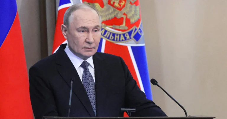 Ucraina lovește Sankt Petersburg, orașul lui Putin. Terminal petrolier vizat Ucraina lovește Sankt Petersburg, orașul lui Putin. Terminal petrolier vizat