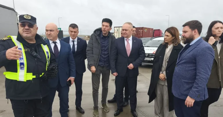 Ucraina vrea „modelul românesc”. Kievul trimite oameni să „fure” experiența României Ucraina vrea „modelul românesc”. Kievul trimite oameni să „fure” experiența României