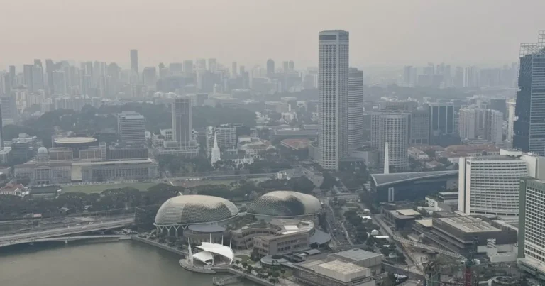 Unul dintre cele mai bogate orașe a ajuns cel mai poluat de pe planetă, sufocat de smog Unul dintre cele mai bogate orașe a ajuns cel mai poluat de pe planetă, sufocat de smog
