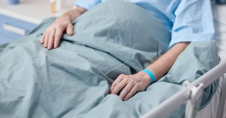 Virus nou la oameni. Bărbat cu comorbidități, mort după înțepătura de țânțar Virus nou la oameni. Bărbat cu comorbidități, mort după înțepătura de țânțar